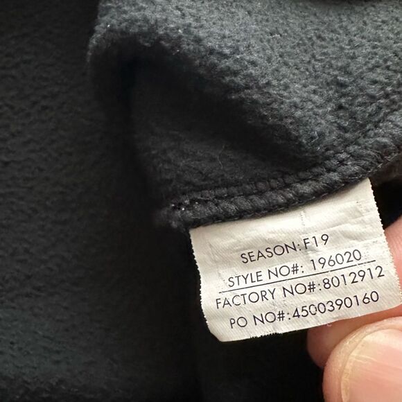 Spyder Black / Red 1/4 Zip Fleece Top in size Boys XL - Picture 4 of 6